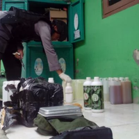 cairan-kimia-hingga-buku-jihad-ditemukan-di-rumah-terduga-teroris