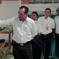 kurangi-beban-darat-menhub-akan-wajibkan-truk-logistik-gunakan-kapal-roro