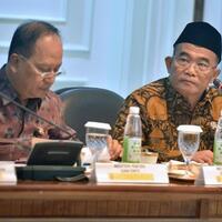 mendikbud--ngotot--moratorium-un