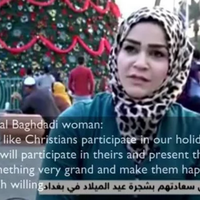 pebisnis-muslim-irak-pasang-pohon-natal-tertinggi-di-baghdad