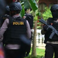 melawan-tiga-terduga-teroris-ditembak-mati