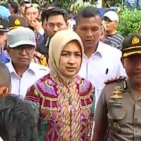 wali-kota-airin-datangi-lokasi-penggerebekan-terduga-teroris