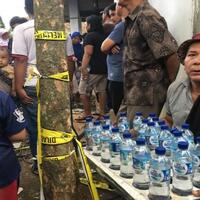 berburu-rezeki-di-lokasi-penggerebekan-teroris