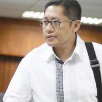 red-carpet-hanura-untuk-antasari-azhar-dan-anas-urbaningrum