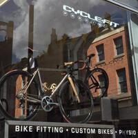 toko-sepeda-cyclefit-london-dibobol-maling