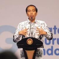 jokowi-sebut-menteri-perempuan-tahan-banting