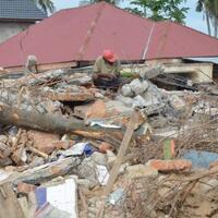 penyebab-ratusan-bangunan-roboh-di-aceh