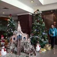 novita-hotel-jambi-diduga-gunakan-lafaz-allah-dilantai-ornamen-natal-gereja