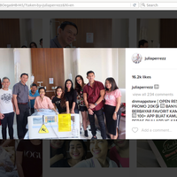 jenguk-julia-perez-di-rscm-ahok-doain-saya-juga-ya