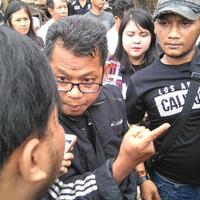 begini-percakapan-ahok-dan-warga-yang-menghadang-di-jati-padang