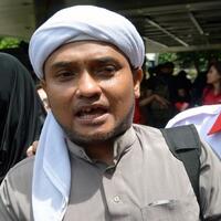 novel-chaidir-sebut-polisi-salah-ketik-fitsa-hats