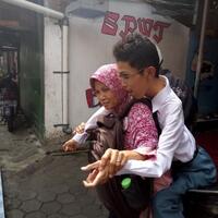 masih-ada-hati-yang-melihat-keadaan-erry