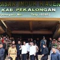 presiden-datangi-pasar-kajen-untuk-penuhi-janji