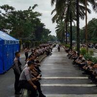 massa-mulai-berdatangan-ke-lokasi-sidang-ahok