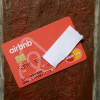 airbnb-payoneer-prepaid
