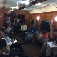 2-jam-rapat-kerja-di-atas-kereta-wisata-ala-sumarsono