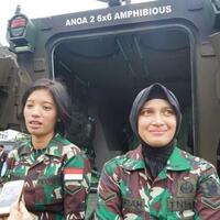 dag-dig-dug-2-prajurit-wanita-bawa-anoa-yang-ditumpangi-jokowi