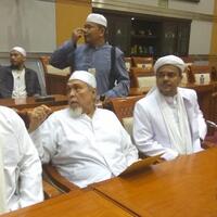 habib-rizieq-kami-juga-laporkan-kapolda-metro-terkait-aksi-411