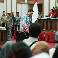 hakim-pertanyakan-kejanggalan-laporan-saksi-di-sidang-ahok