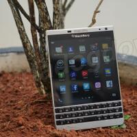 blackberry-passport-lounge---work-wide