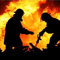 kebakaran-pasar-senen-23-unit-mobil-damkar-diturunkan