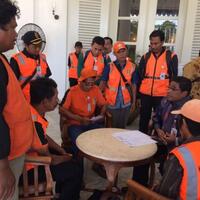 diberhentikan-sepihak-belasan-phl-mendatangi-plt-gubernur-dki