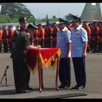 marsekal-agus-serahkan-tongkat-komando-ksau-ke-marsekal-hadi