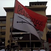 pengibar-bendera-merah-putih-saat-demo-fpi-dilaporkan-ke-polisi