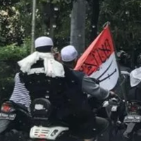 polisi-pembawa-bendera-dicoret-tersangka-dan-simpatisan-fpi