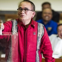 ruhut-sby-jangan-biasakan-pintar-menunjuk-hidung-orang-lain