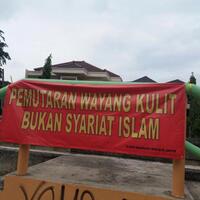 heboh-spanduk-larang-wayang-kulit-tak-sesuai-islam-di-jakpus