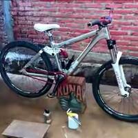 bike-mechanic