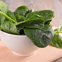 5-bukti-bahwa-terlalu-banyak-makan-bayam-akan-bahayakan-tubuh