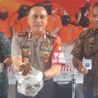 polisi-bongkar-pabrik-narkoba--gorila--terbesar-di-indonesia