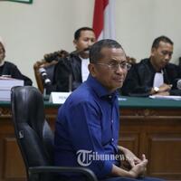jaksa-agung-tegaskan-tak-ada-upaya-kriminalisasi-dahlan-iskan