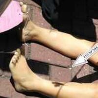 tragedi-dua-gadis-abg-tewas-di-kolong-dump-truk