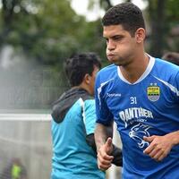 coret-raphael-de-lima-persib-bandung-tegaskan-butuh-gelandang-merangkap-penyerang
