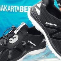 sandiaga-uno-lelang-sepatu-pemberian-anindya-bakrie