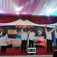 paman-dan-keponakan-saling-sindir-di-debat-pilkada-cilacap