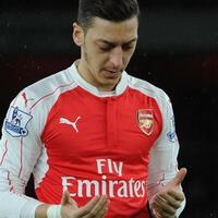 barcelona-dikabarkan-akan-merekrut-mesut-ozil