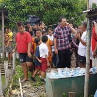 warga-tanah-garapan-minta-ahok-aspal-jalan-becek-dan-berlubang