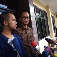 rekonstruksi-batal-karena-nikita-mirzani-sibuk-jalani-sesi-pemotretan-di-bali