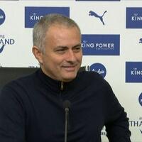 mourinho-kembali-yakin-bawa-manchester-united-ke-empat-besar