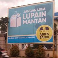 netizen-gagal-paham--mantan--dalam-baliho-anies-sandi-ini-maksudnya-siapa-ya