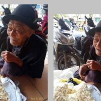 mengharukan-kakek-100-tahun-ini-masih-berdagang-untuk-hidupi-keluarga