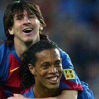ronaldinho-messi-di-atas-ronaldo