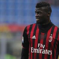 beda-nasib-ac-milan-dan-m-baye-niang