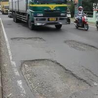 jalur-pantura-yang-rusak-mencapai-lebih-dari-300-km