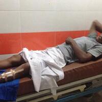 sopir-mobil-boksair-mineral-patah-kaki-ditabrak-dari-belakang