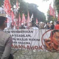 tempat-aksi-dipisah-warga-enakan-di-tempat-pendukung-ahok-ya-musik-terus